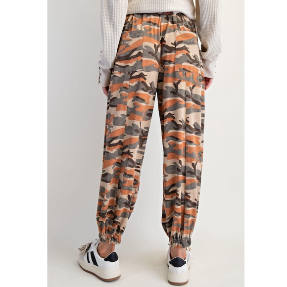 "The Sloane" Loose Fit Camo Joggers - Picture 3 of 3